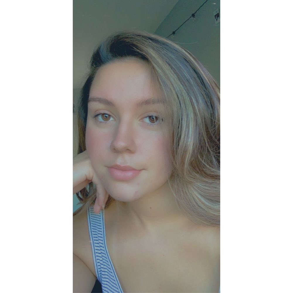 Meet your Posher, Alexi